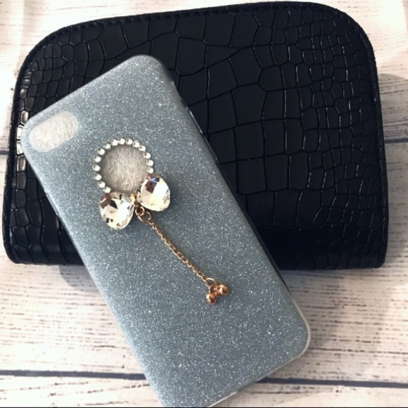 🎀IPhone X Luxury Crystal Bow Glitter Case🎀 - Picture 3 of 7